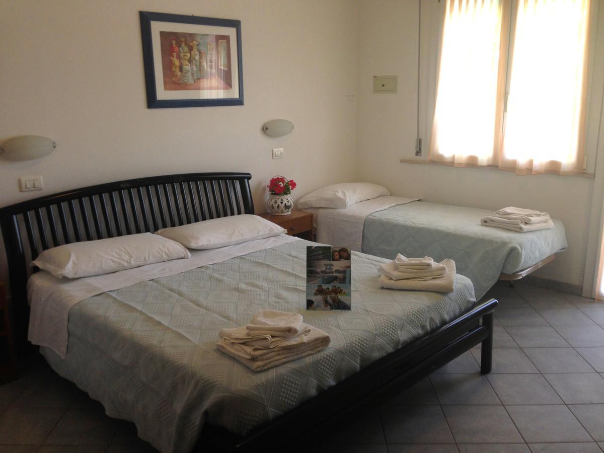 Hotel Jole San Mauro Mare エクステリア 写真