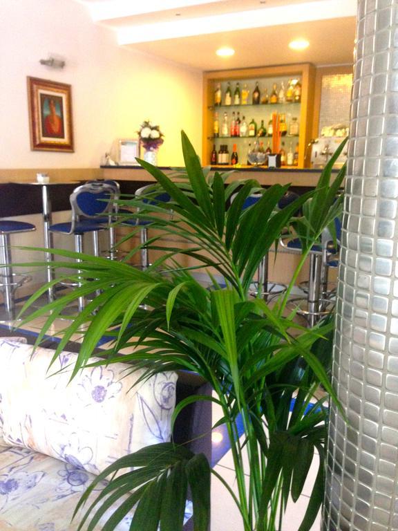 Hotel Jole San Mauro Mare エクステリア 写真