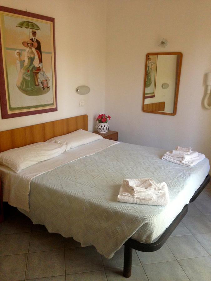 Hotel Jole San Mauro Mare エクステリア 写真