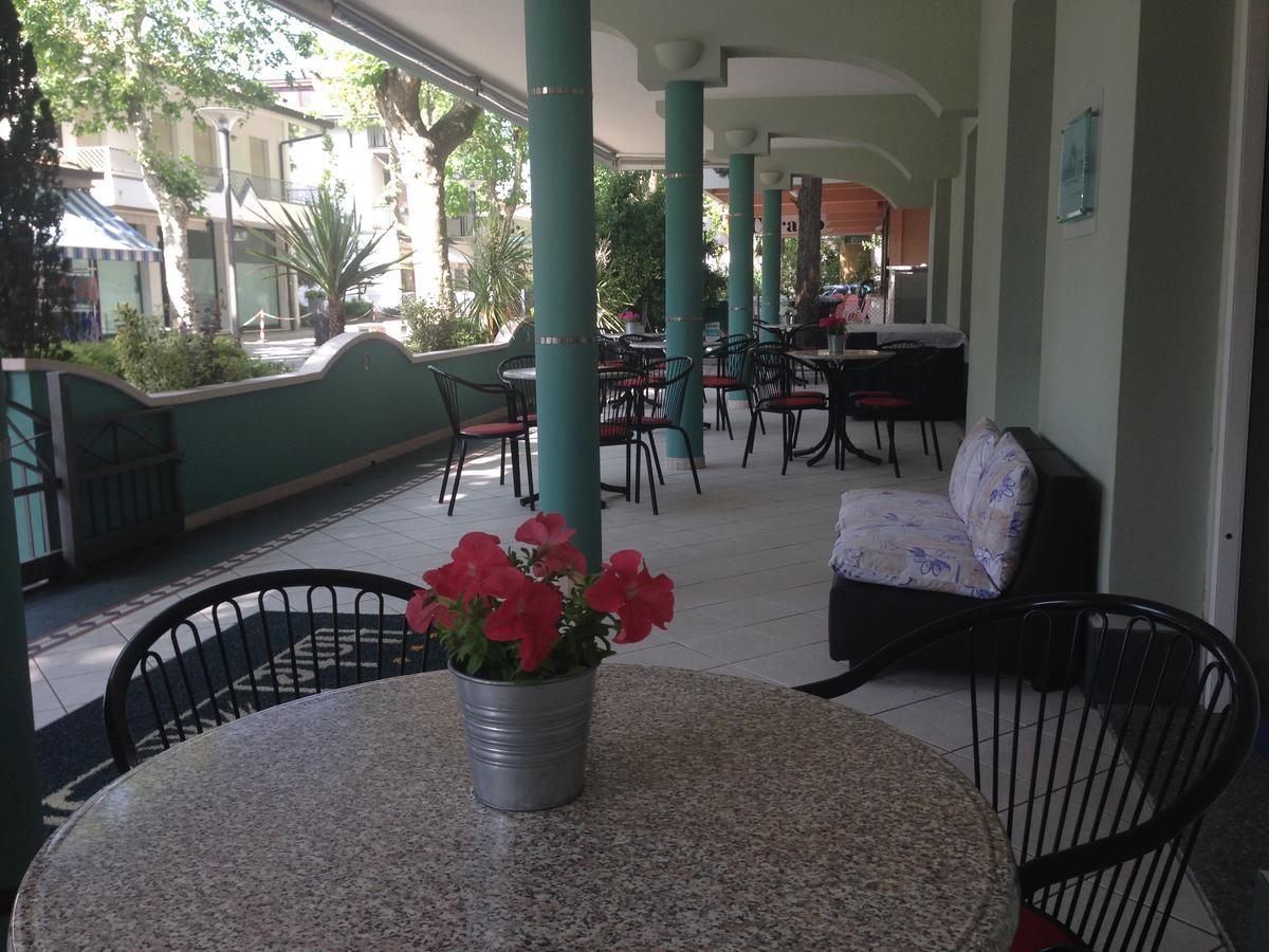 Hotel Jole San Mauro Mare エクステリア 写真